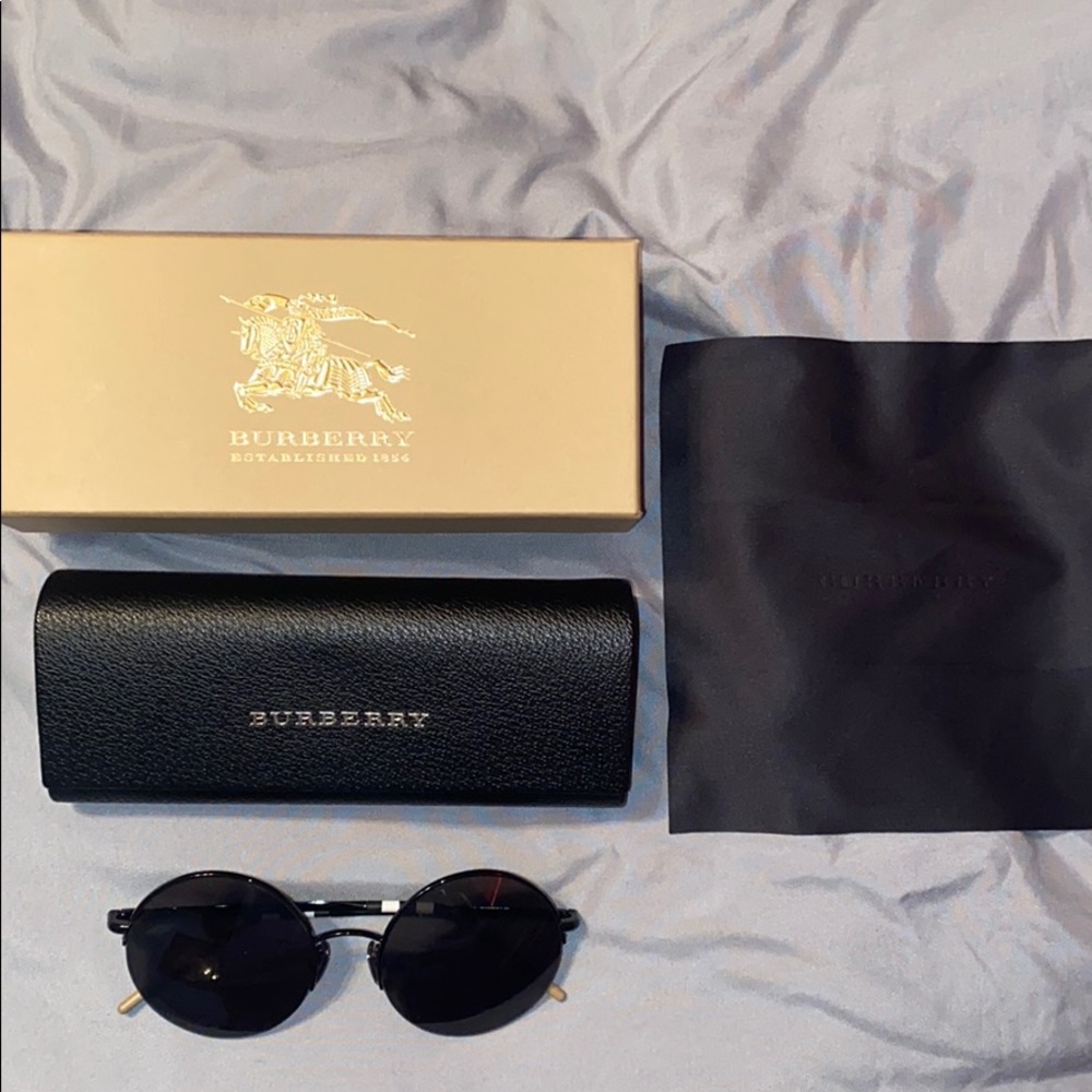 Burberry Sunglasses!
